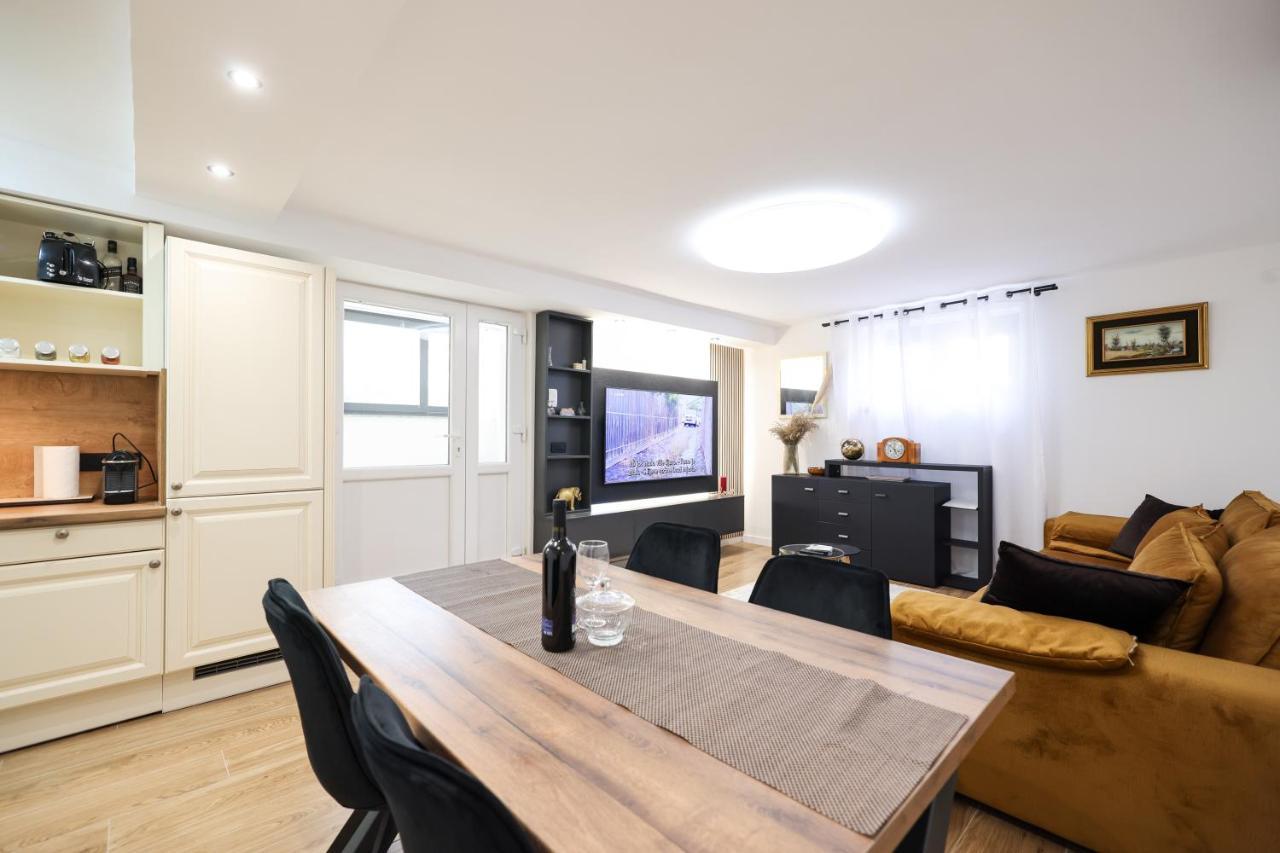 Oscar & Leo Apartments Zára Kültér fotó